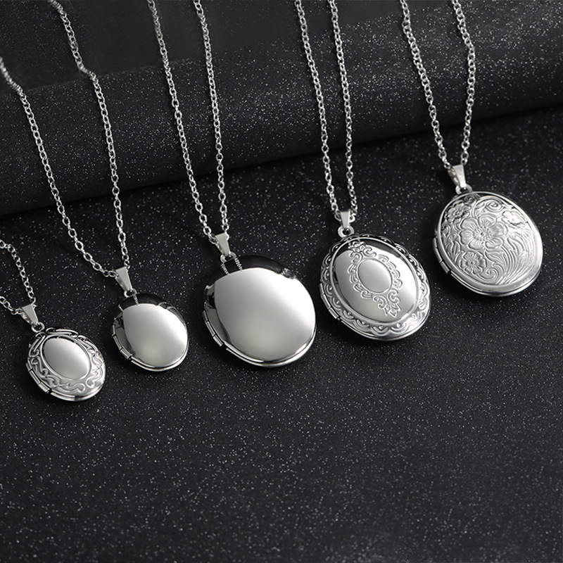Heart Locket Necklace Photo - Collier médaillon vintage couleur argent, ouvrable,