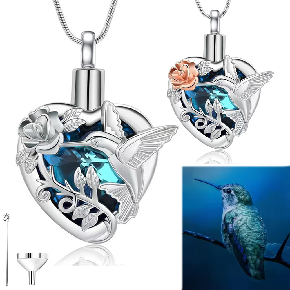 Heart Locket Necklace Photo - Collier médaillon d'urne en forme de