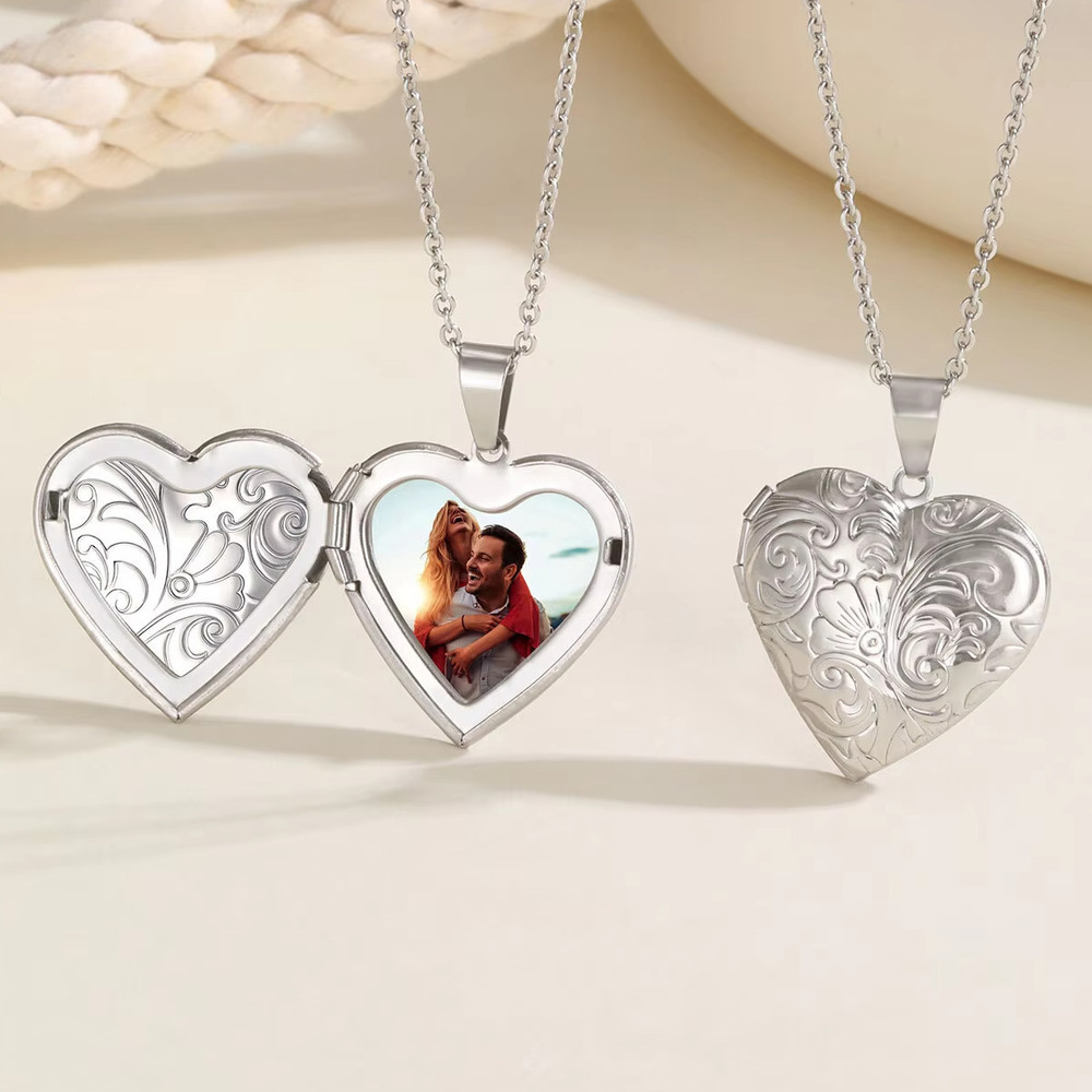Heart Locket Necklace Photo - Vnox – colliers avec pendentif Photos