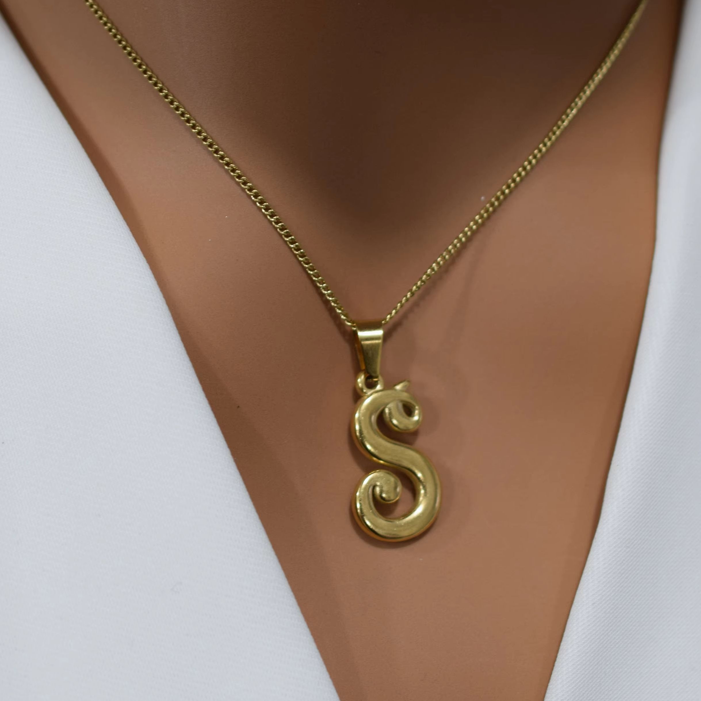 Initial Letter Necklace 18K Gold - Pendentif Alphabet Vintage en acier inoxydable