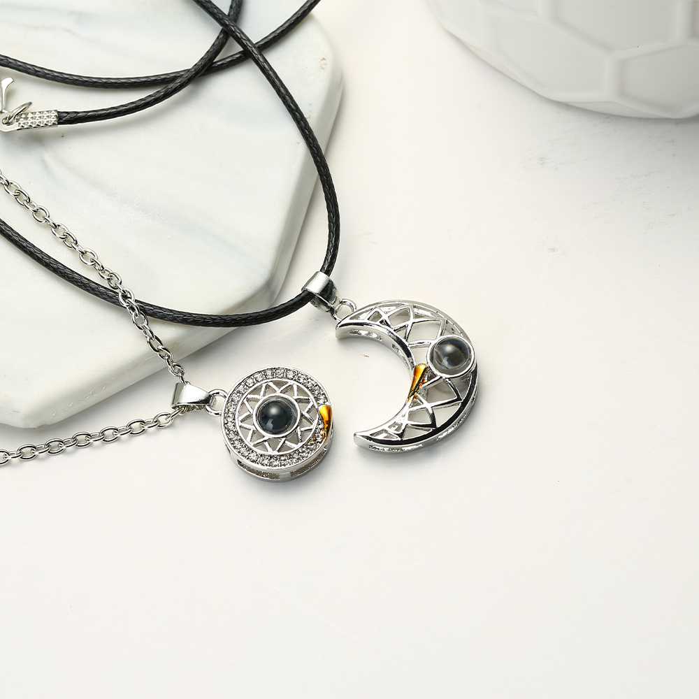 Collier pendentif apparié magn - Magnetic Couple Matching Necklaces avis et prix