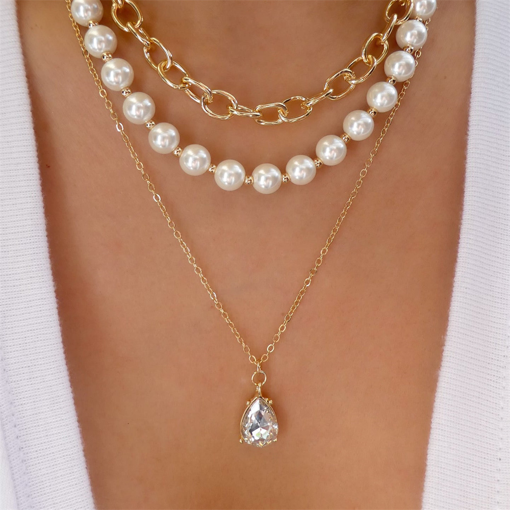 Collier multicouche en cristal - Pearl Choker Necklace Vintage avis et prix