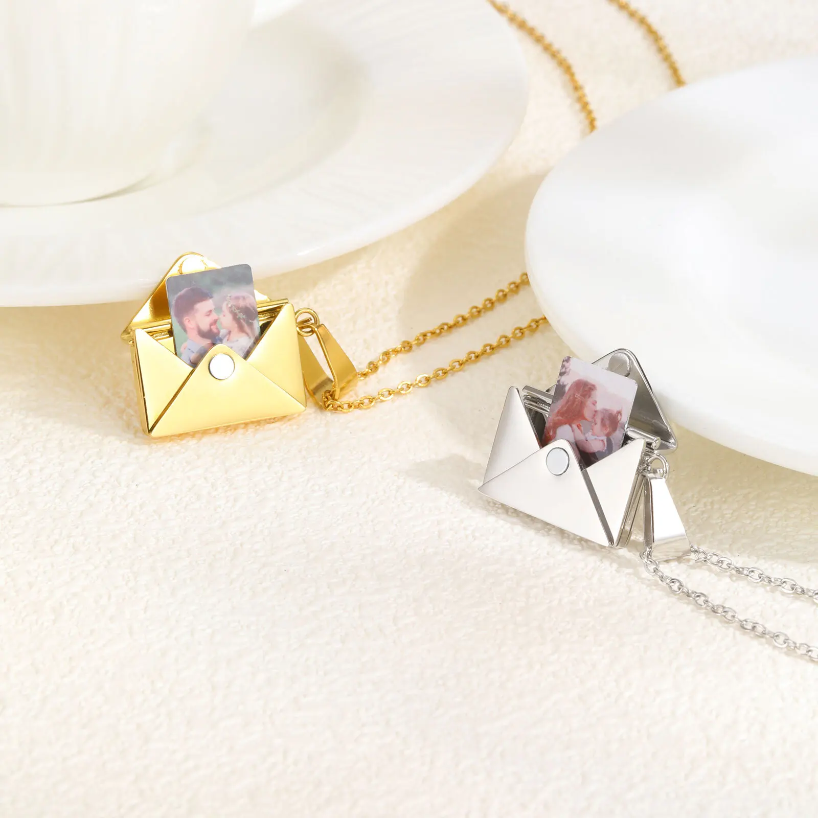 Collier avec pendentif photo p - Custom Name Necklace Stainless Steel avis et prix