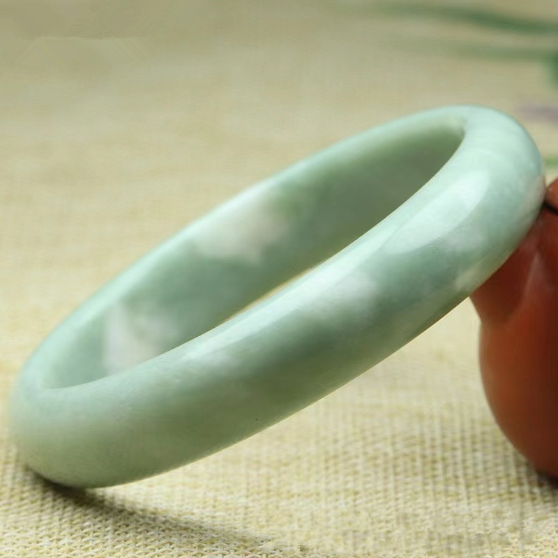 Bracelet en jadéite verte du G - Bracelets avis et prix