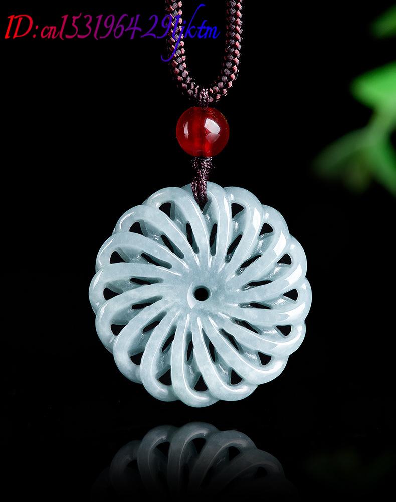 Collier pendentif fleur en jad - Necklaces avis et prix