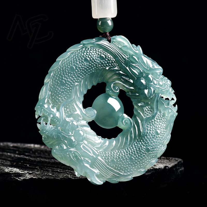 Collier pendentif en jade bleu - Necklaces avis et prix