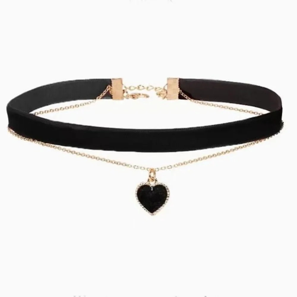 Collier ras du cou multicouche - Layered Pendant Necklace Aesthetic avis et prix