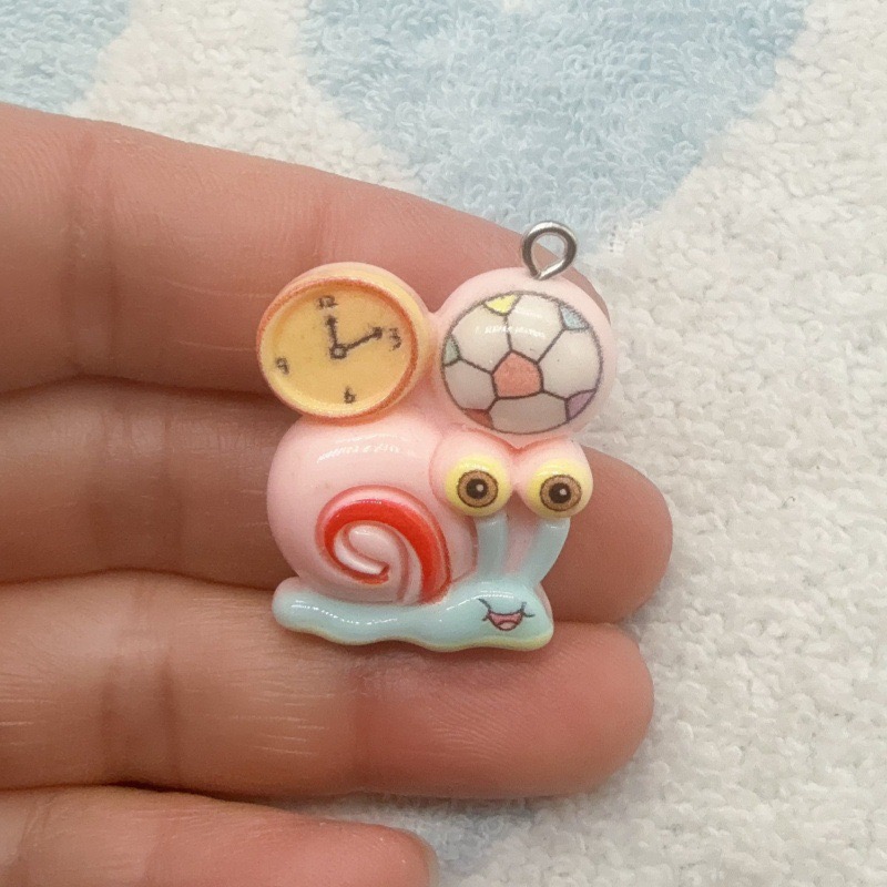 Pendentif en résine de dessin  - Earrings avis et prix
