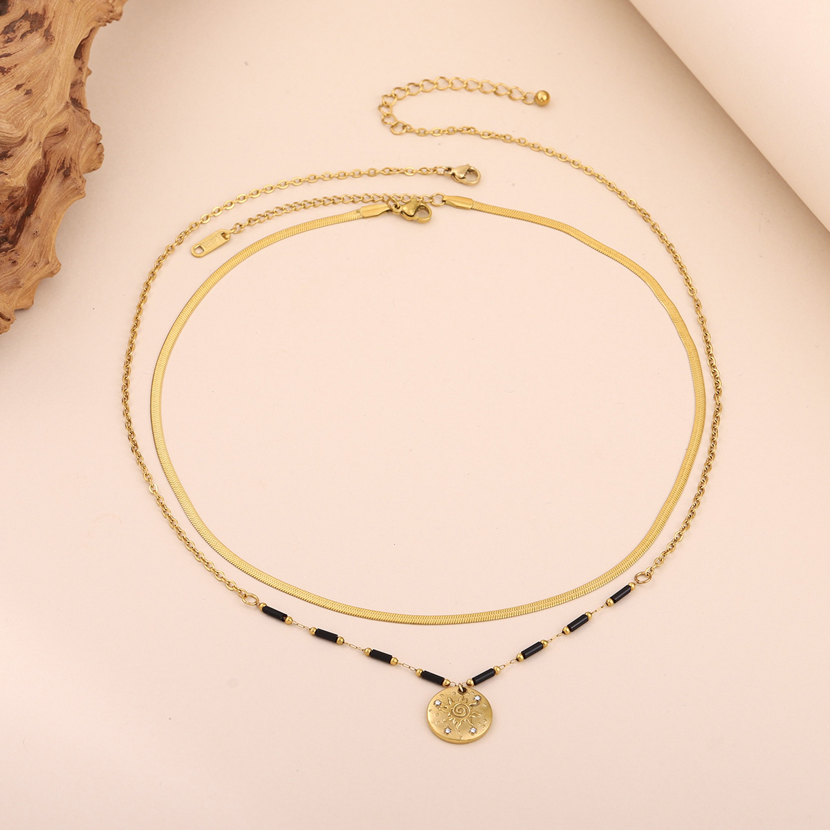 Collier superposé Bohème avec  - Layered Pendant Necklace Aesthetic avis et prix