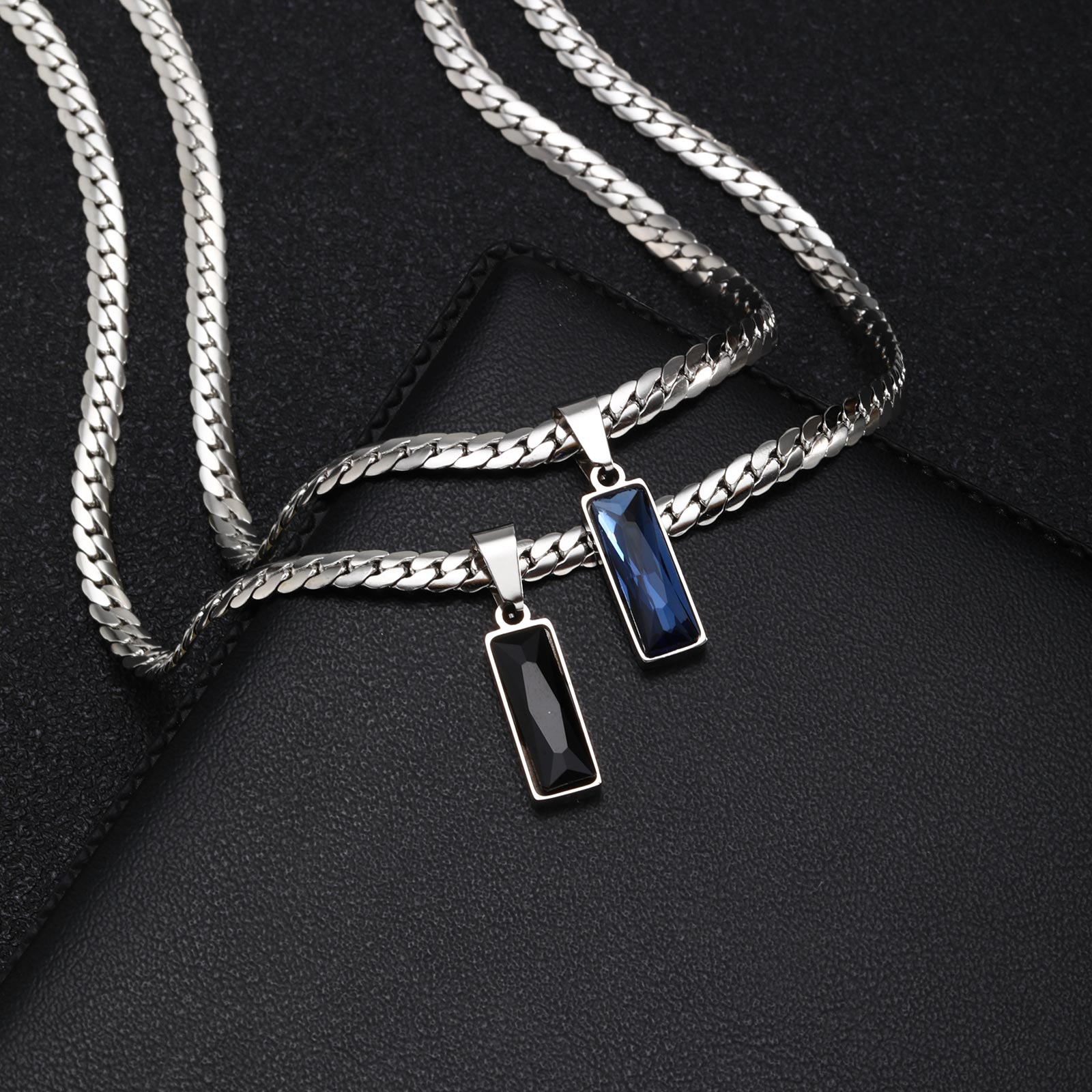 Colliers élégants avec pendent - Cuban Link Chain 12Mm avis et prix