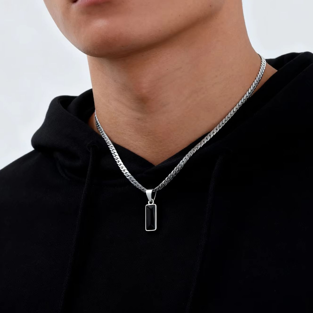 Colliers élégants avec pendent - Cuban Link Chain 12Mm avis et prix