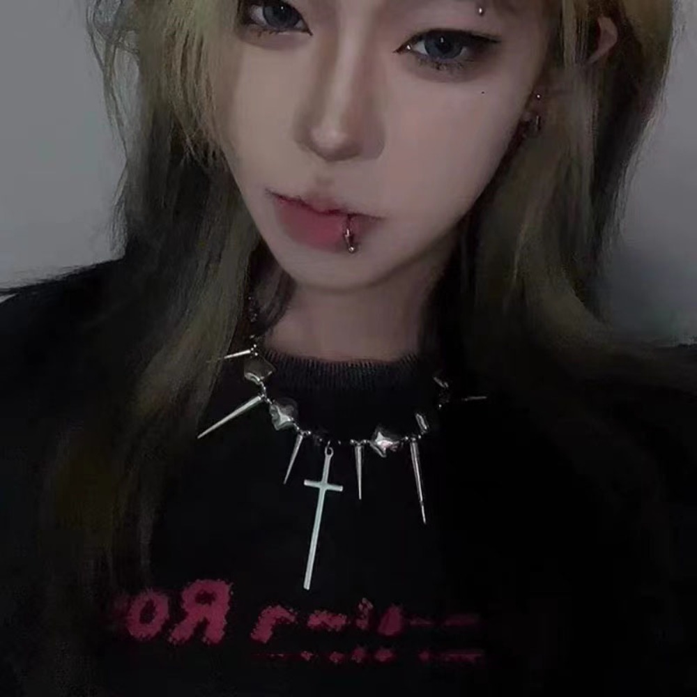 Collier ras du cou Y2K Subcult - Goth Punk Spike Choker avis et prix