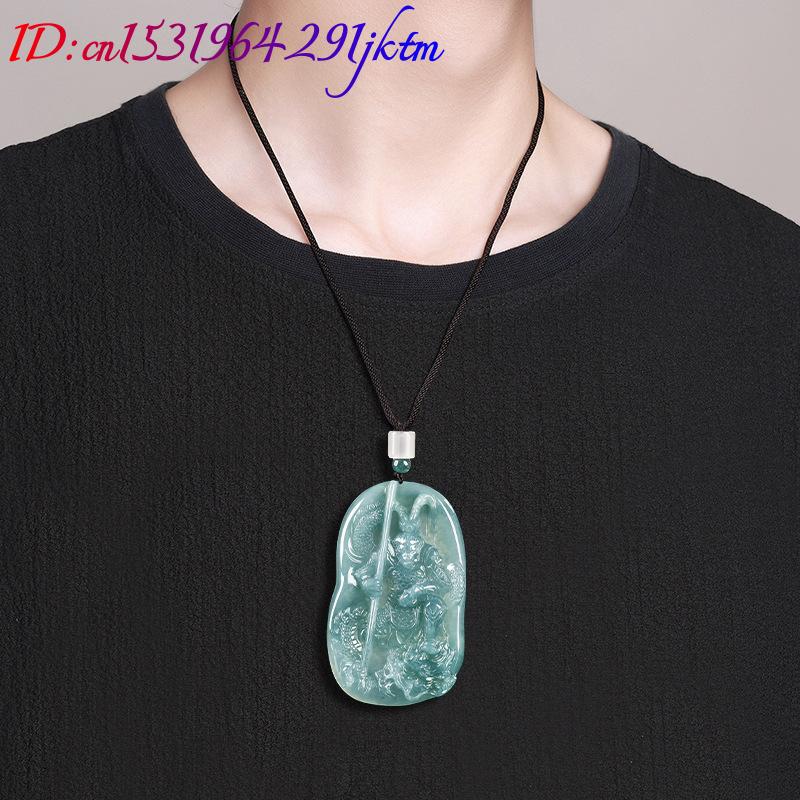Collier pendentif Roi Singe en - Necklaces avis et prix
